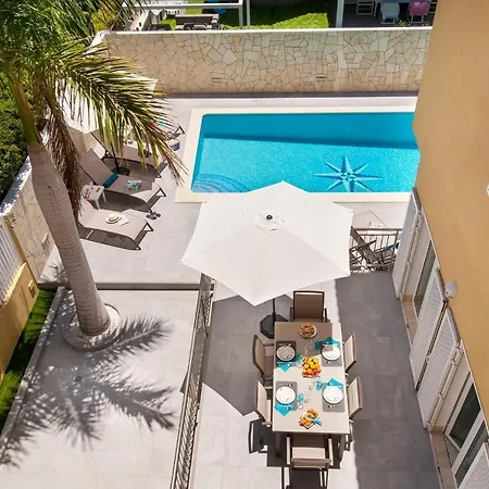 Curie With Pool By Villagrancanaria فيلة ماسبالوماس